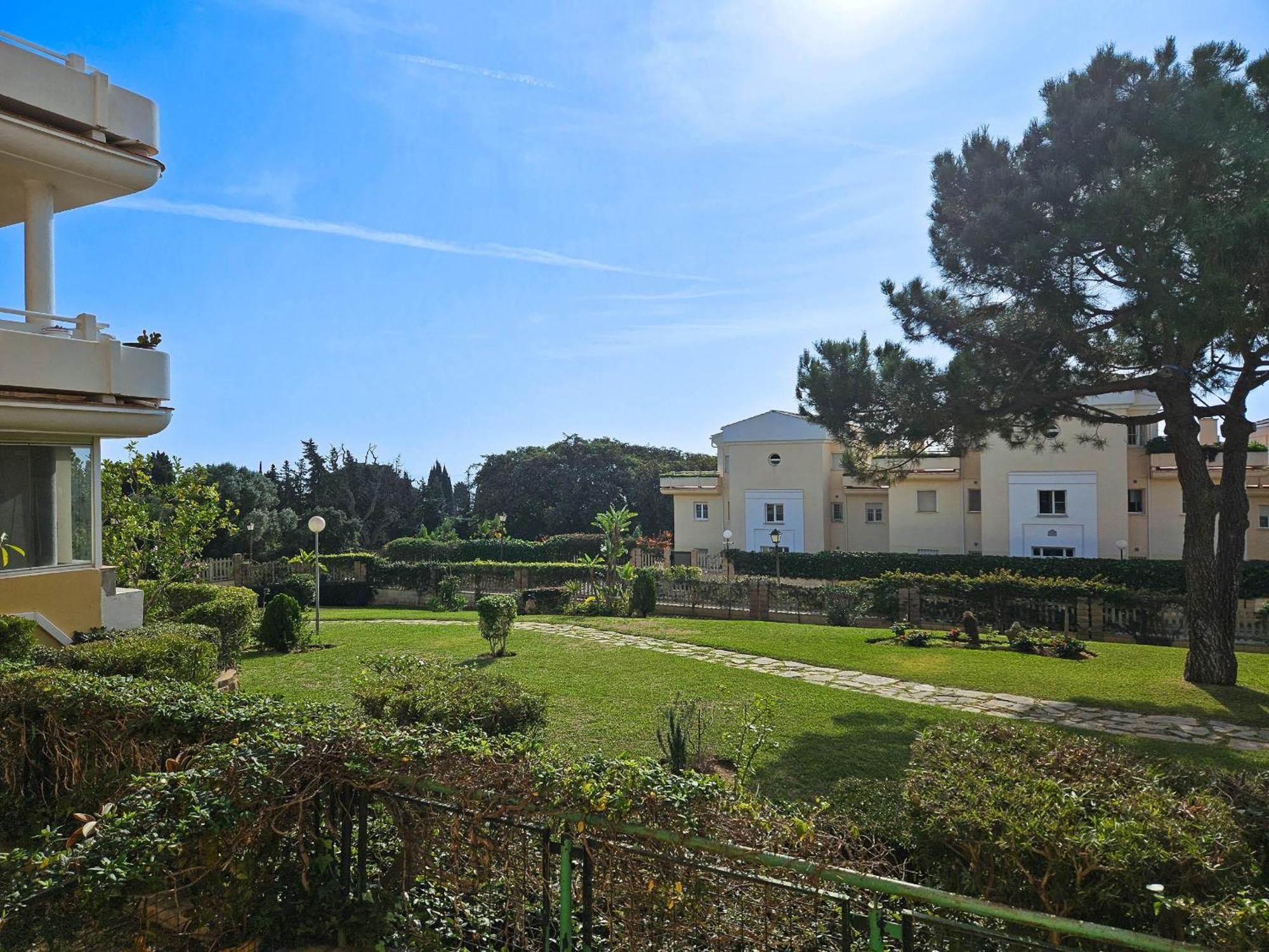 2 Bed Garden Mimosas Cabopino Apartamento