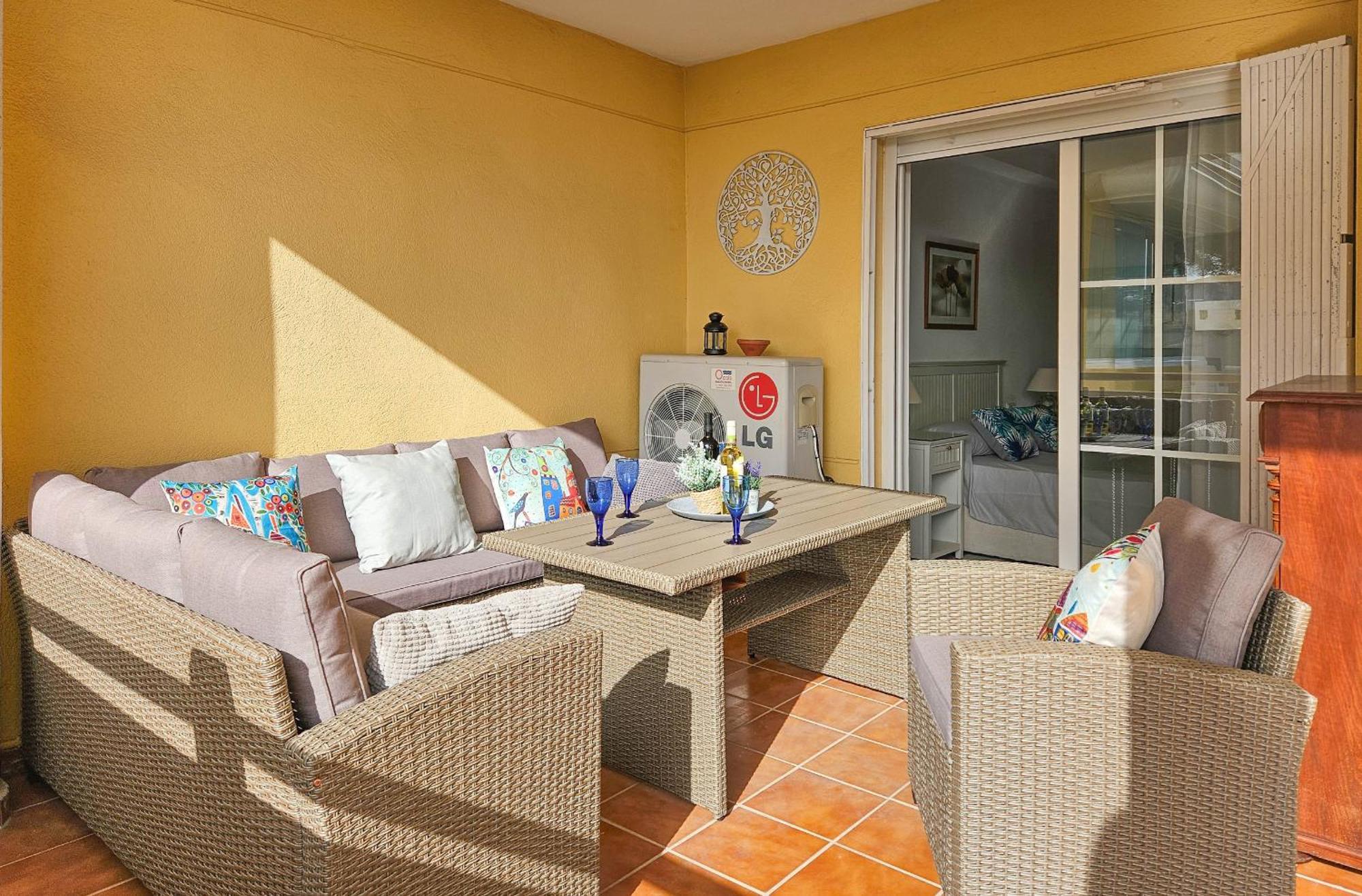 2 Bed Garden Mimosas Cabopino Apartamento *