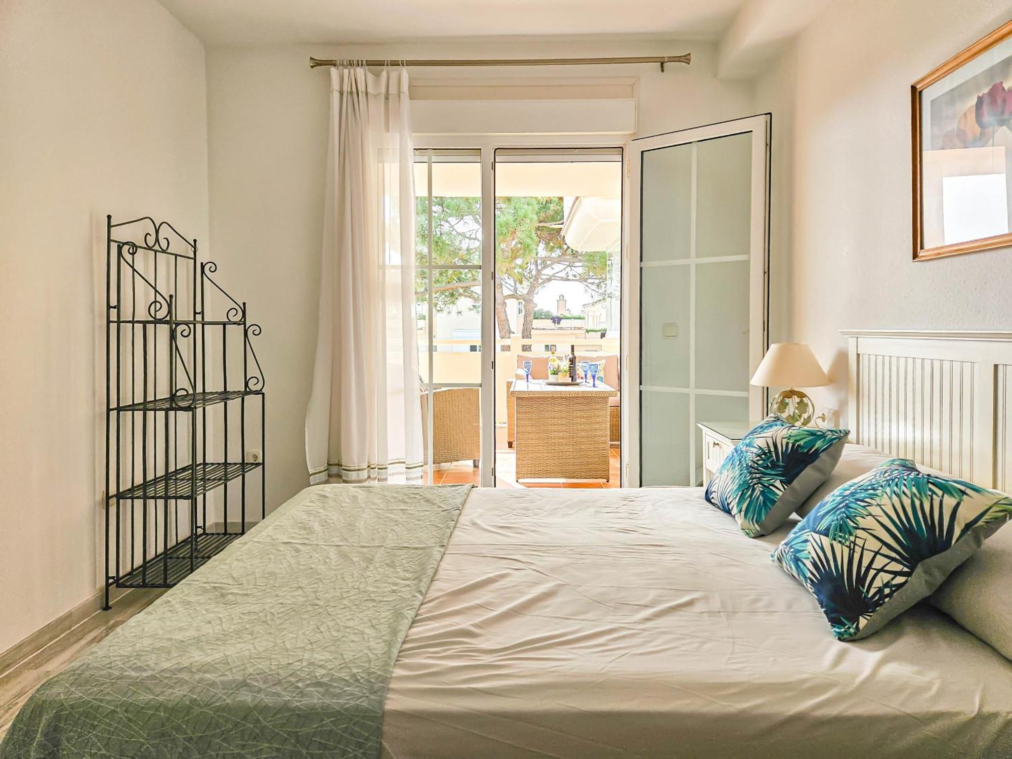 2 Bed Garden Mimosas Cabopino Apartamento *